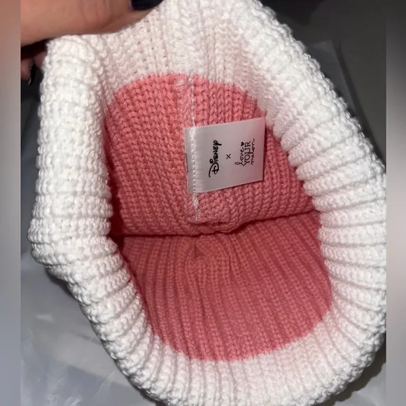 Love Your Melon Rare Pink Disney Minnie Mouse Holiday Pom Beanie Adult Women’s - Picture 5 of 7